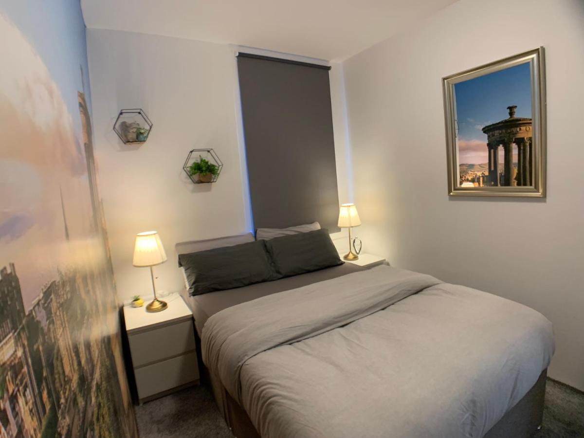 Maria- Bright And Modern City Center Apartment . Эдинбург Экстерьер фото